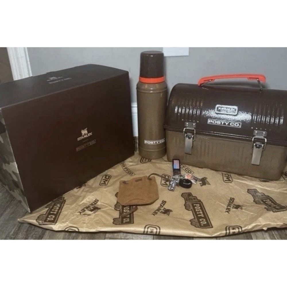 Post Malone x Stanley Coyote Brown Classic Bottle Lunch Box Set NWB Unopened Box